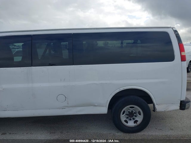 1GAZG1FG1F1112010 Chevrolet Express 3500 Lt