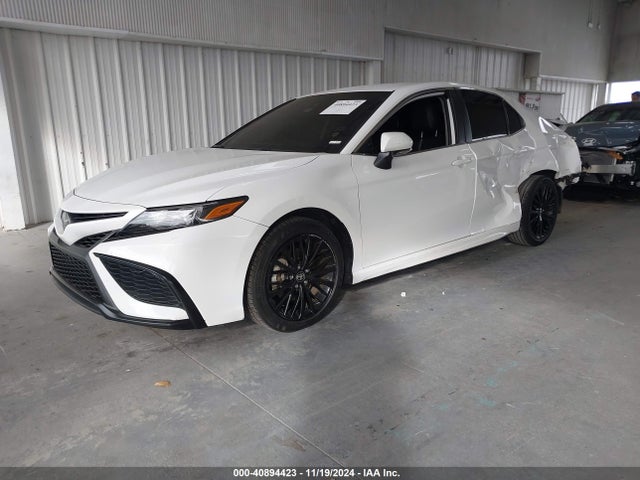 Toyota CAMRY SE 2022 4T1T11AKXNU642754 Image 2