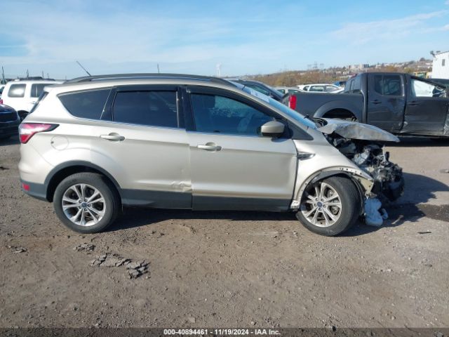 1FMCU9GD9HUE00220 Ford ESCAPE SE
