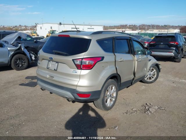 1FMCU9GD9HUE00220 Ford ESCAPE SE