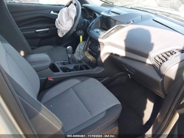 1FMCU9GD9HUE00220 Ford ESCAPE SE