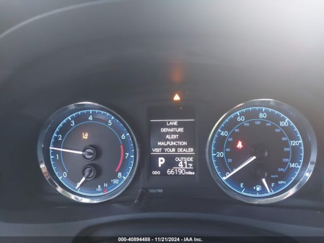 5YFBURHE1KP925946 Toyota COROLLA LE