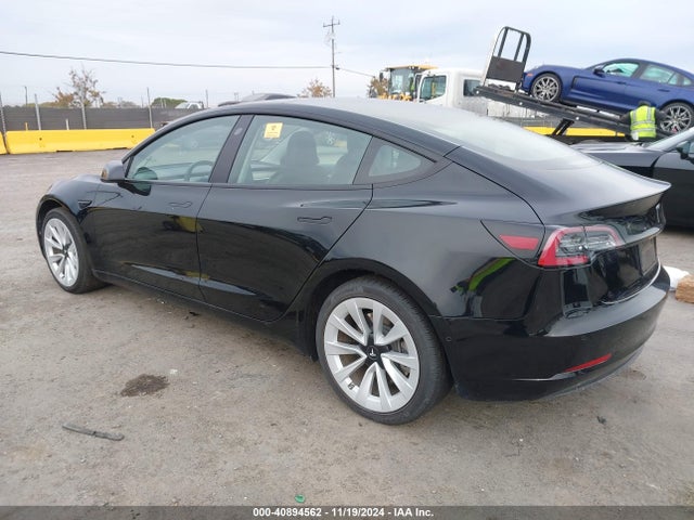 2022 TESLA MODEL 3 5YJ3E1EB2NF201437 Photo 2