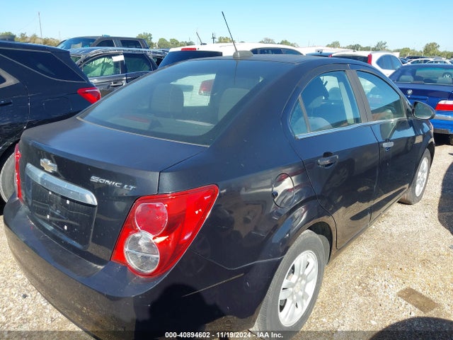 1G1JC5SH9F4126783 Chevrolet Sonic Lt Auto