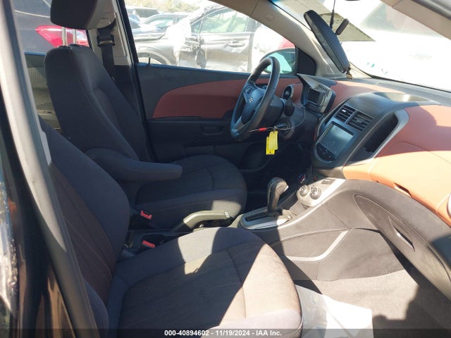 1G1JC5SH9F4126783 Chevrolet Sonic Lt Auto