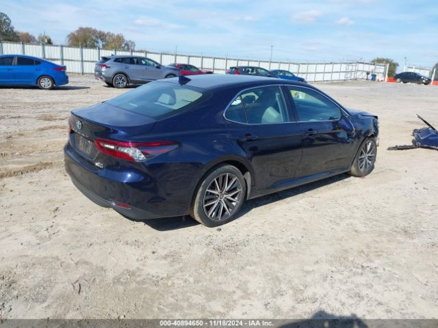 4T1F31AK7NU584710 Toyota Camry Xle Hybrid