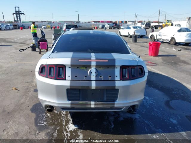 1ZVBP8AM1E5240153 Ford Mustang V6