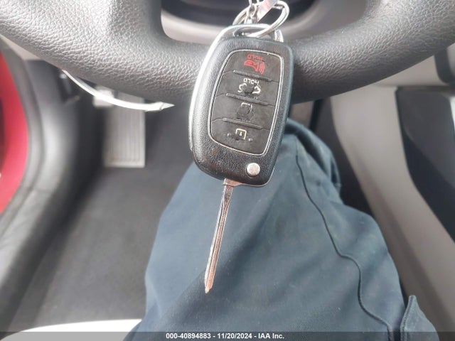 Hyundai SONATA SE 2017 5NPE24AF5HH450090 Image 11