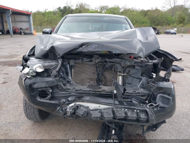 3TYCZ5AN8NT095118 Toyota Tacoma Sr V6