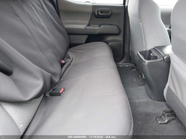 3TYCZ5AN8NT095118 Toyota Tacoma Sr V6