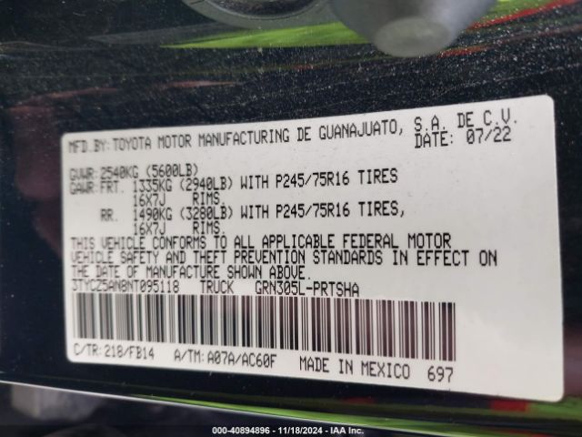3TYCZ5AN8NT095118 Toyota Tacoma Sr V6