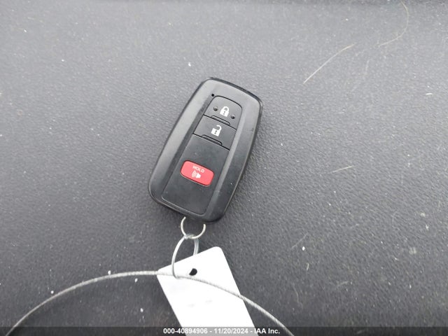 Toyota Prius One 2018 JTDKBRFU3J3063112 Image 11