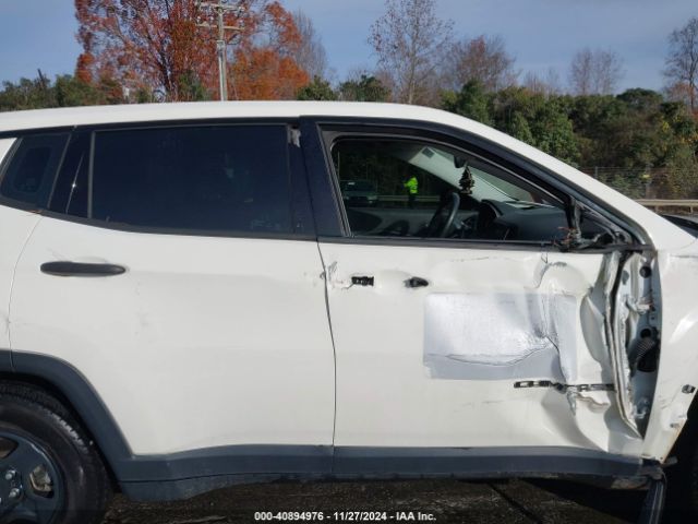 3C4NJCAB7JT151667 Jeep Compass Sport Fwd