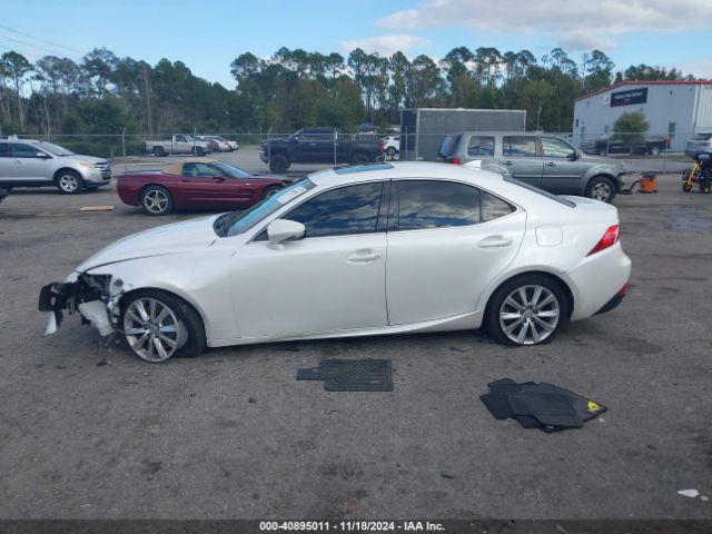 JTHBA1D22G5020298 Lexus IS 200T
