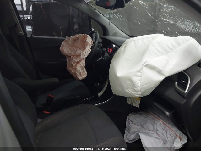 Chevrolet TRAX LS 2020 KL7CJKSB4LB321209 Image 5
