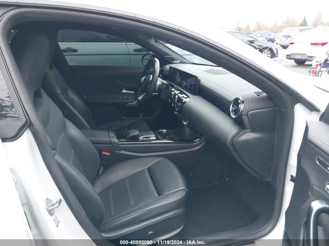 W1K5J4HB6LN088758 Mercedes-Benz CLA 250 4MATIC