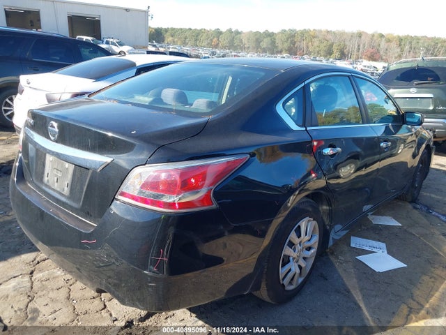Nissan Altima 2.5 S 2015 1N4AL3AP1FC589890 Image 4