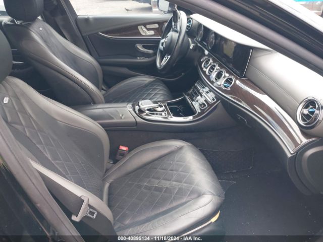 WDDZF4JBXKA521758 Mercedes-Benz E 300