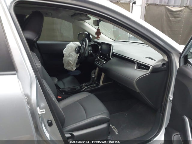 7MUDAABG8NV022529 Toyota Corolla Cross Xle