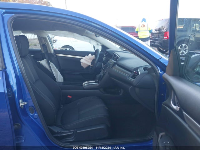 2HGFC2F66KH585868 Honda Civic Lx