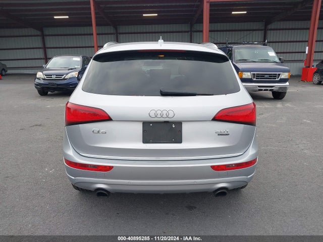 Audi Q5 2.0t Premium 2016 WA1L2AFP8GA019430 Image 17