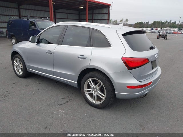 Audi Q5 2.0t Premium 2016 WA1L2AFP8GA019430 Image 3