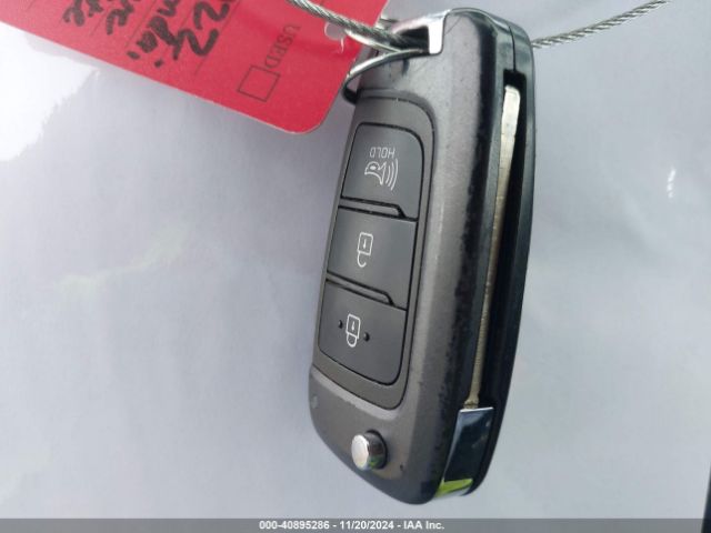 KMHRC8A32NU142416 Hyundai Venue Sel