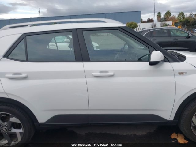 KMHRC8A32NU142416 Hyundai Venue Sel