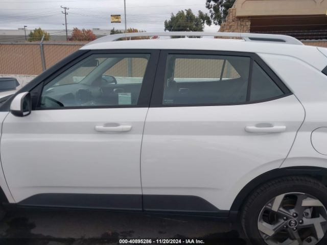 KMHRC8A32NU142416 Hyundai Venue Sel