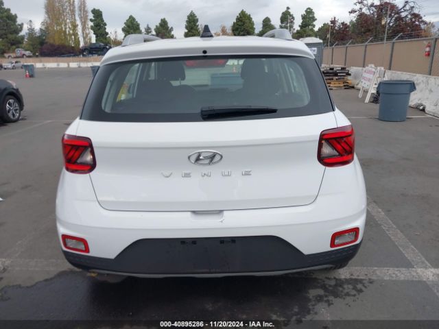 KMHRC8A32NU142416 Hyundai Venue Sel