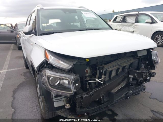 KMHRC8A32NU142416 Hyundai Venue Sel