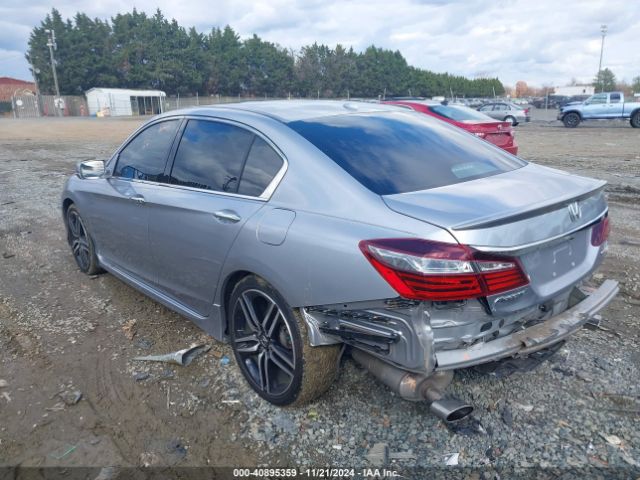 1HGCR3F9XGA027934 Honda Accord Touring