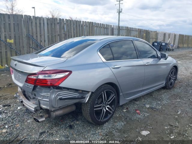 1HGCR3F9XGA027934 Honda Accord Touring