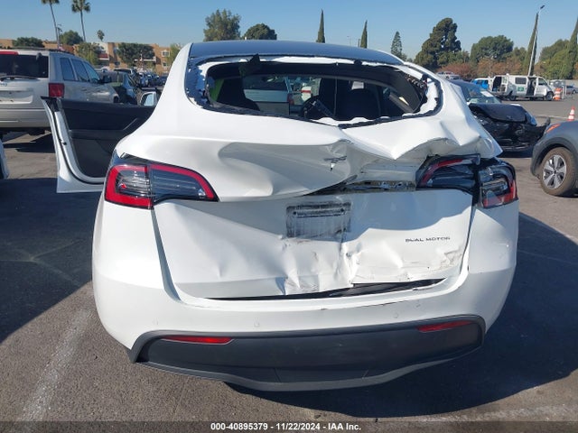 2022 TESLA MODEL Y 7SAYGDEEXNF410746 Photo 5