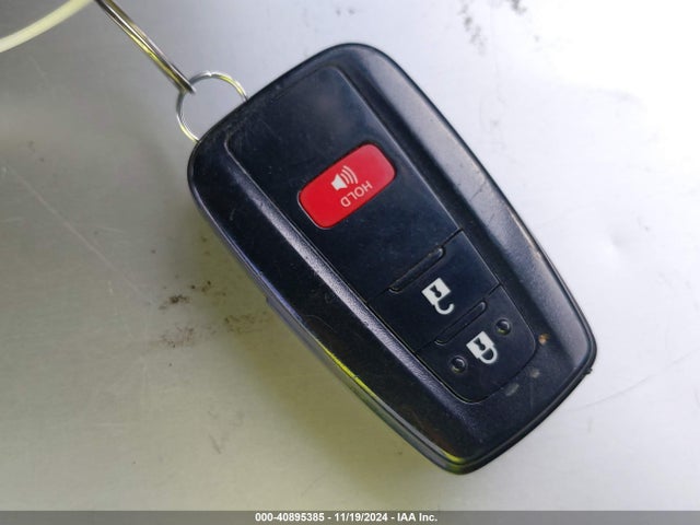 Toyota Prius Two 2017 JTDKBRFU1H3031348 Image 11