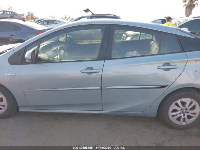 Toyota Prius Two 2017 JTDKBRFU1H3031348 Image 14