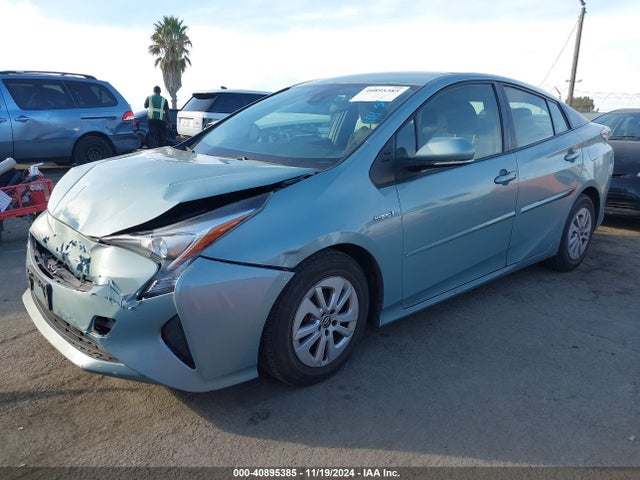 Toyota Prius Two 2017 JTDKBRFU1H3031348 Image 2