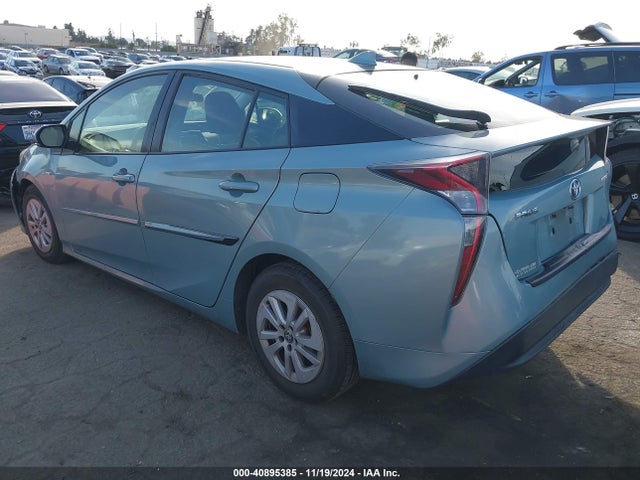 Toyota Prius Two 2017 JTDKBRFU1H3031348 Image 3