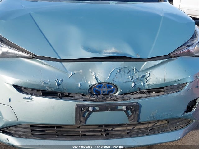 Toyota Prius Two 2017 JTDKBRFU1H3031348 Image 6