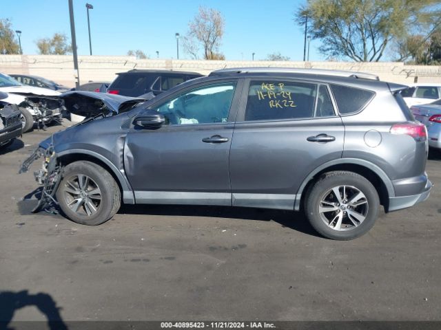 2T3WFREV1JW497140 Toyota Rav4 Adventure/xle