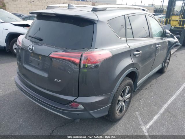 2T3WFREV1JW497140 Toyota Rav4 Adventure/xle