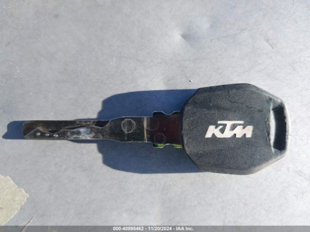 2022 KTM 890 VBKTR6400NM836017 Photo 10