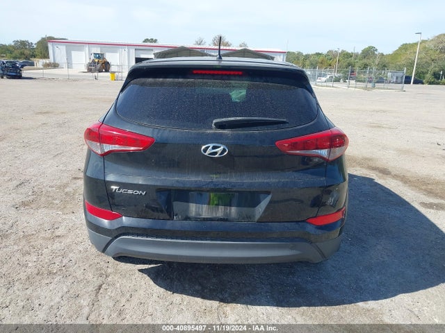 Hyundai TUCSON SE 2018 KM8J23A44JU662915 Image 16
