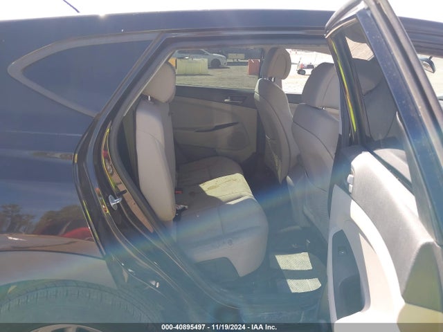 Hyundai TUCSON SE 2018 KM8J23A44JU662915 Image 8