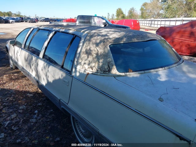 1994 CADILLAC FLEETWOOD 1G6DW52P9RR724272 Photo 2