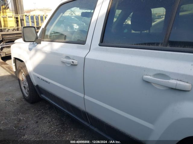 1C4NJPBA3HD119974 Jeep Patriot Sport Fwd
