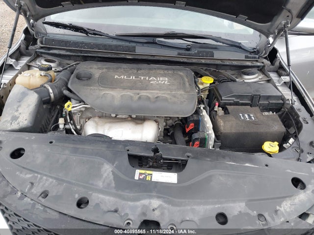 Chrysler 200 Limited 2015 1C3CCCAB9FN758067 Image 10