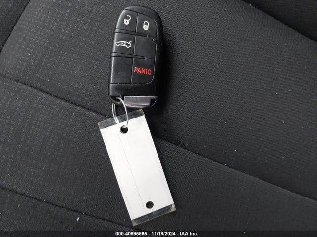 Chrysler 200 Limited 2015 1C3CCCAB9FN758067 Image 11