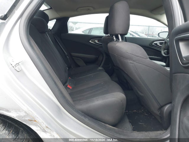 Chrysler 200 Limited 2015 1C3CCCAB9FN758067 Image 8