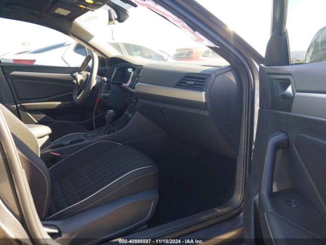 3VWBM7BUXPM016779 Volkswagen Jetta 1.5t Sport
